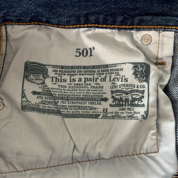 NWOT LEVIS 501 shorts size 32. Never been worn - Picture 5 of 5